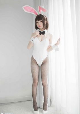 特黄的男女裸交免费大片_BD英语高清视频观看